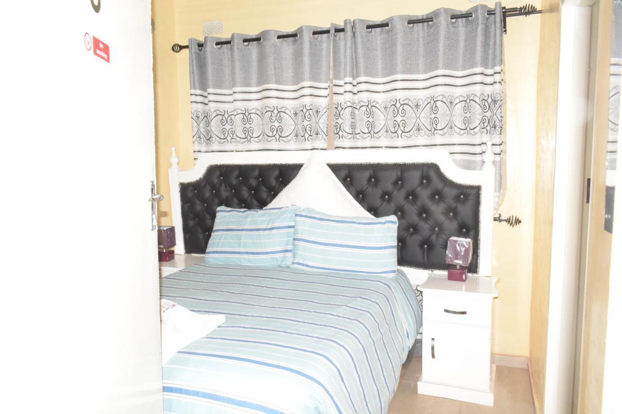 The Crown Inn Guest House Northwood 외부 사진