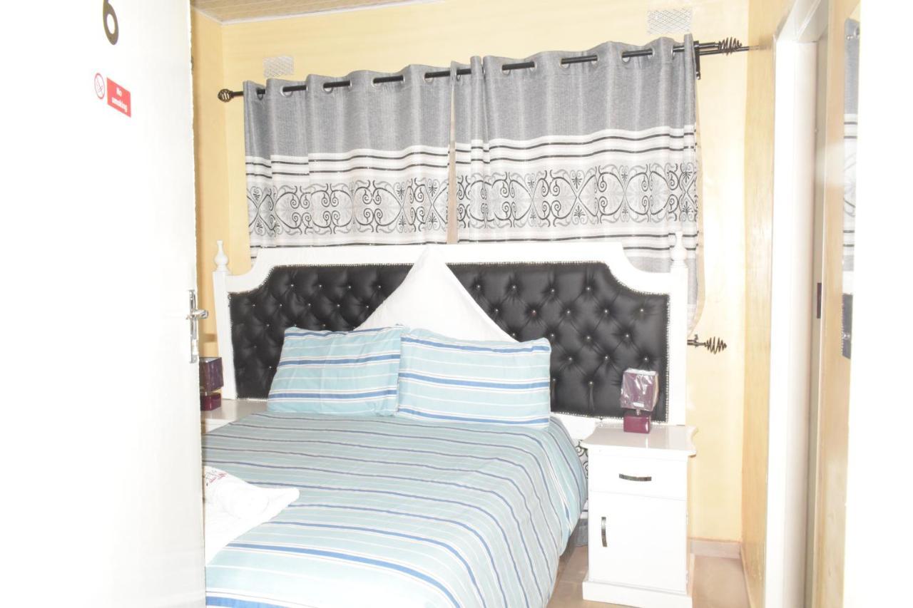 The Crown Inn Guest House Northwood 외부 사진