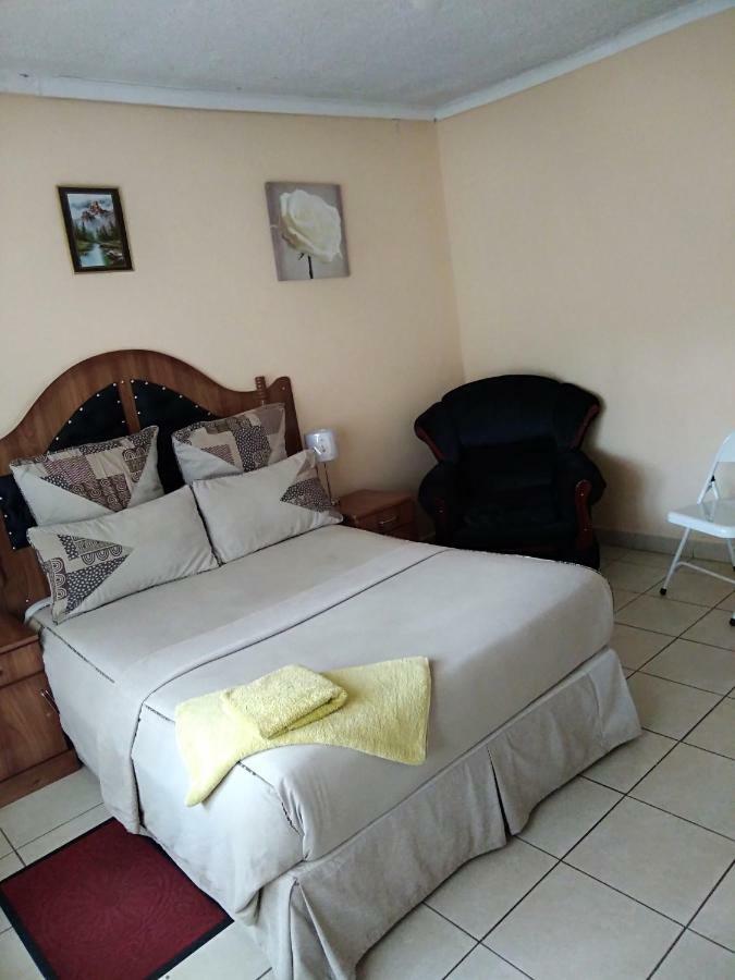 The Crown Inn Guest House Northwood 외부 사진