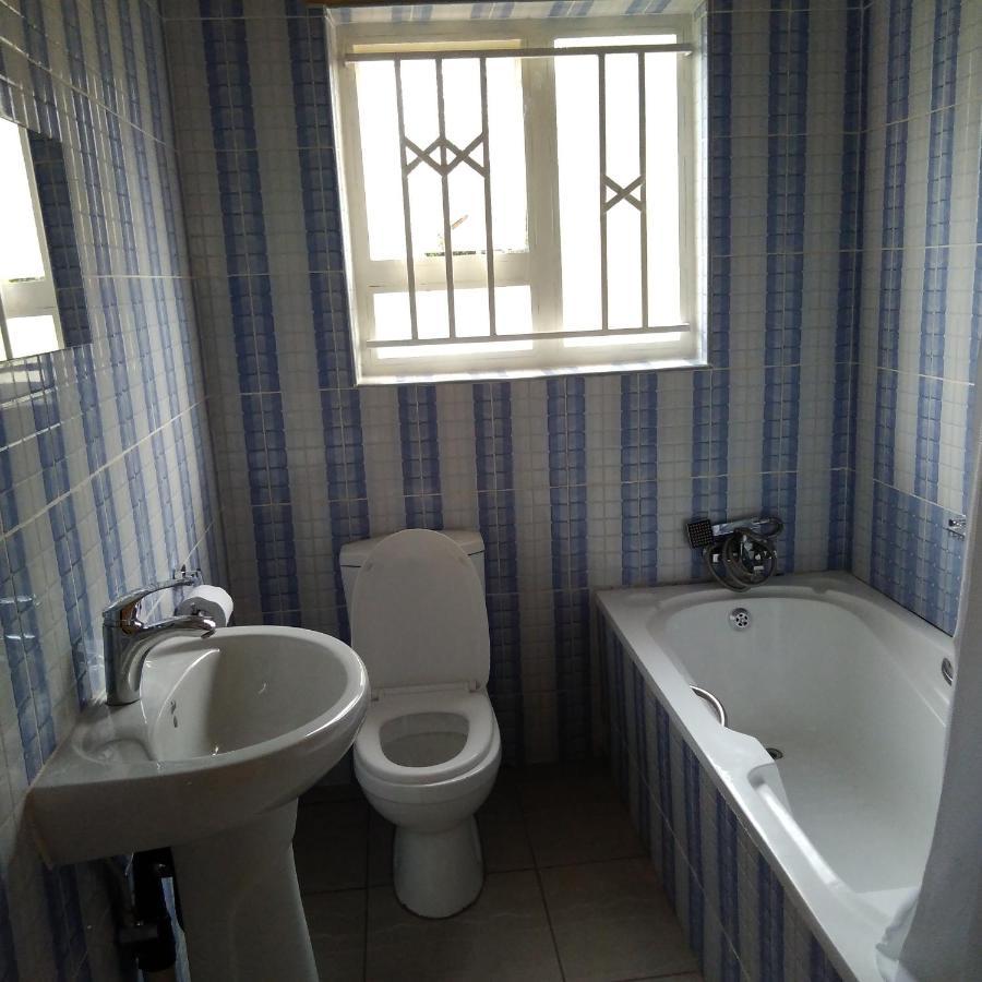 The Crown Inn Guest House Northwood 외부 사진